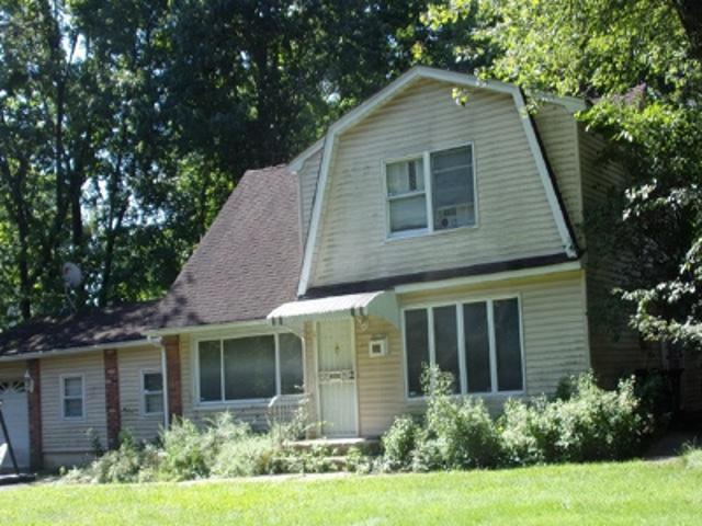 Knollwood Dr