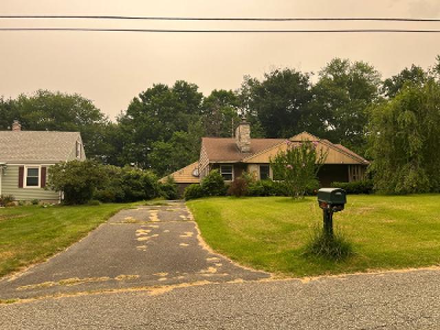 Knollwood Dr