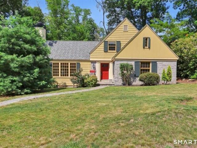 Knollwood Rd, North Haven, Home For Sale