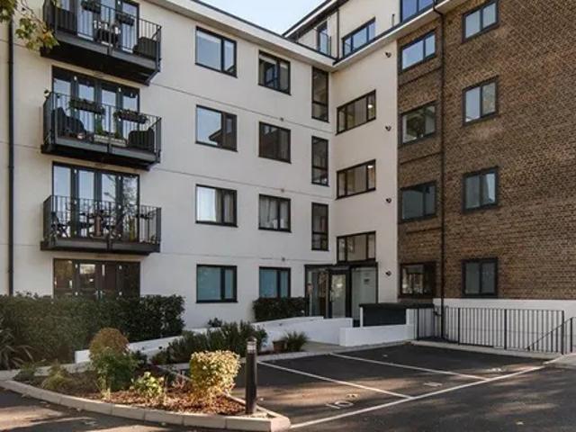 Knollys Road, London, SW16 2NX, United Kingdom | Studio apartment for rent #95285180 | Rentberry
