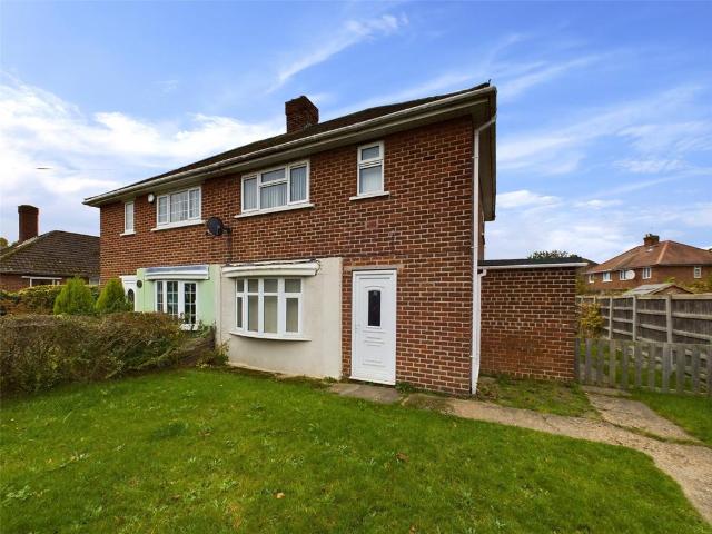 Knavesmire Gardens, Doncaster, South. 2 bed semi detached house to rent £875 pcm £202 pw
