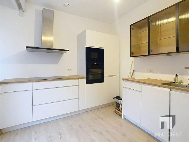 Knap appartement met terras en 1 slpk centrum Diest veel lichtinval