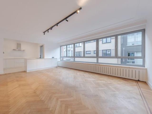 Knap gerenoveerd appartement in het centrum van Sint Niklaas