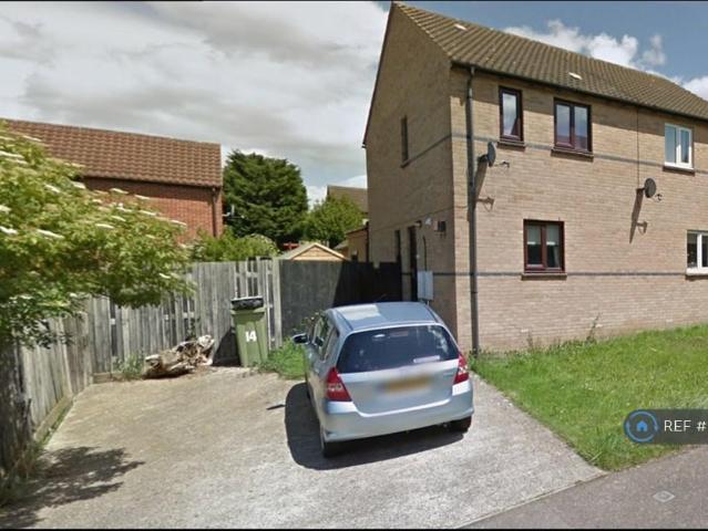 Knapp Gate, Shenley Church End. 3 bed semi detached house to rent £1,625 pcm £375 pw