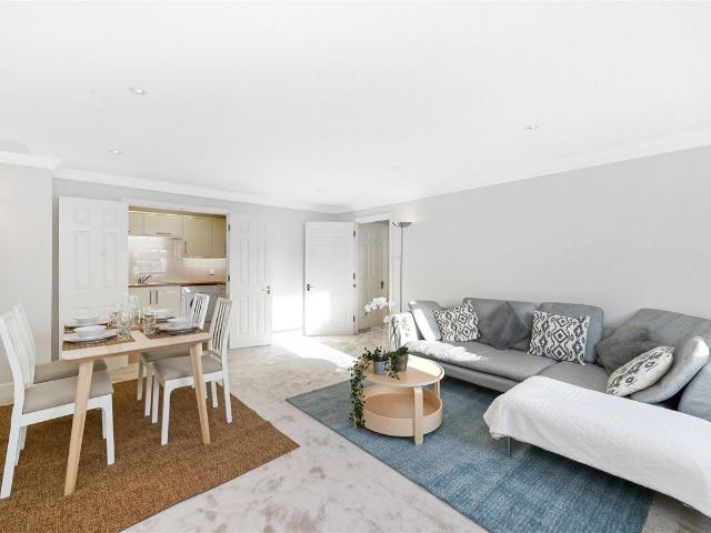 Knaresborough Place, Earls Court SW5, 2 bed flat to rent, £3,500 pcm | PrimeLocation