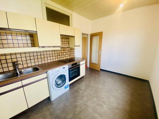 Knittelfeld: viel Potenzial in zentraler Lage: 3 Zimmer Wohnung mit ca 85 m2 + Balkon im 4 OG