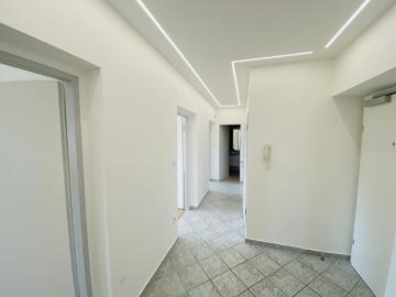 Knittelfeld: neu renovierte 3 Zimmer Stadtwohnung mit Weitblick, in zentraler Lage!
