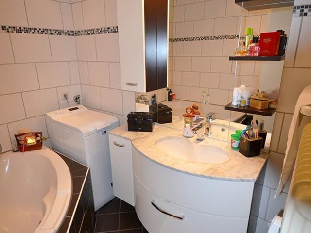 Knittelfeld: Schöne, Möblierte Wohnung Nähe Zentrum Knittelfeld, 3 Zimmer im 11 OG mit Lift!
