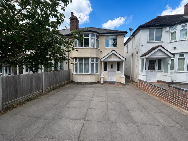 Knightwick Crescent, Birmingham B23, 3 bed property to rent, £1,350 pcm | PrimeLocation