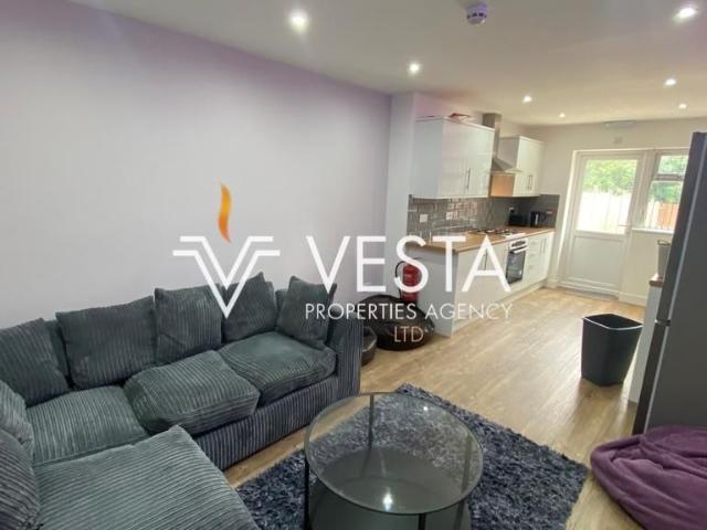 Knight Avenue, Coventry CV1, 5 bed terraced house to rent, £2,500 pcm | PrimeLocation