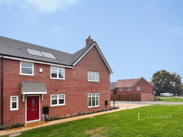 Knighton Grove, Keresley End. 3 bed terraced house to rent £1,450 pcm £335 pw