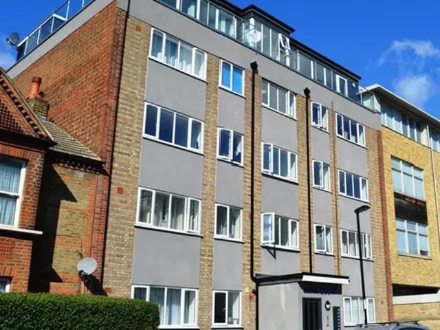 Knighton Park Road, Lower Sydenham, London, SE26 5RL, United Kingdom | 2 bed apartment for rent #138931090 | Rentberry