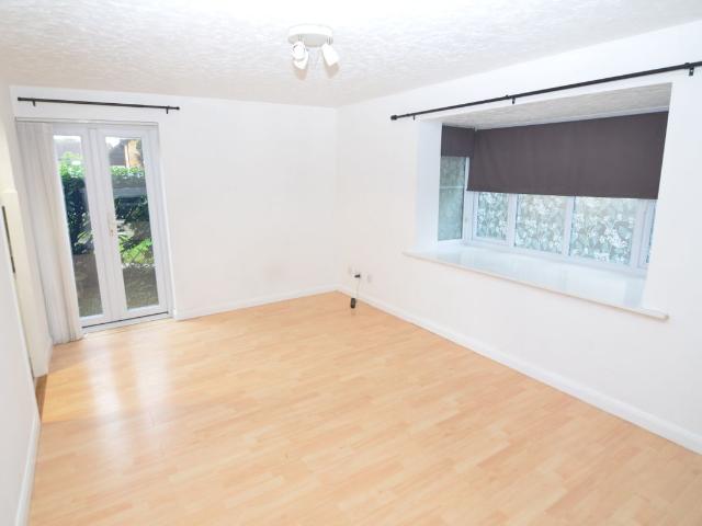 Knights Manor Way, Dartford DA1, Studio to rent, £995 pcm | PrimeLocation