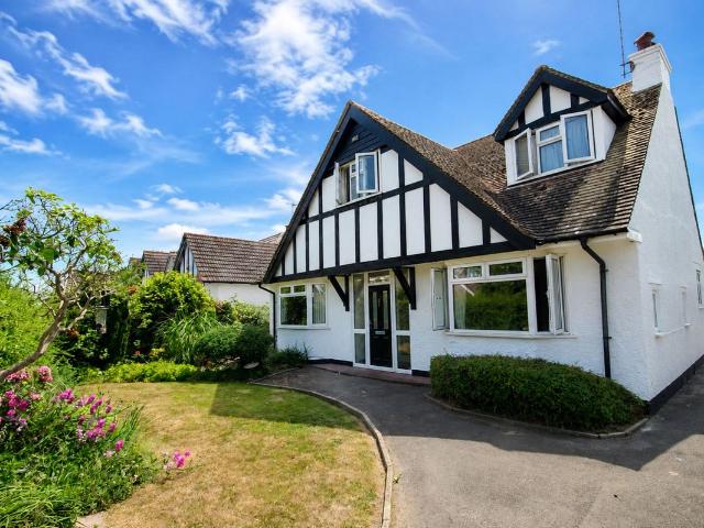 Knightscroft Avenue, Rustington BN16, 3 bed detached house to rent, £1,750 pcm | PrimeLocation