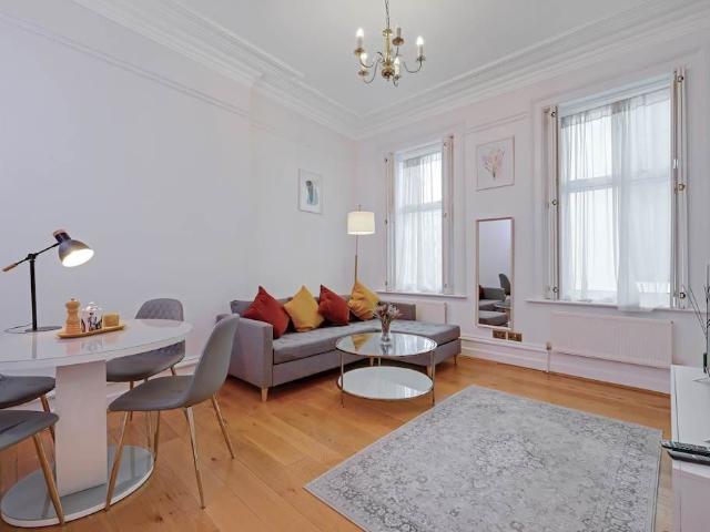 Knightsbridge, London SW1X, 1 bed flat to rent, £4,000 pcm | PrimeLocation