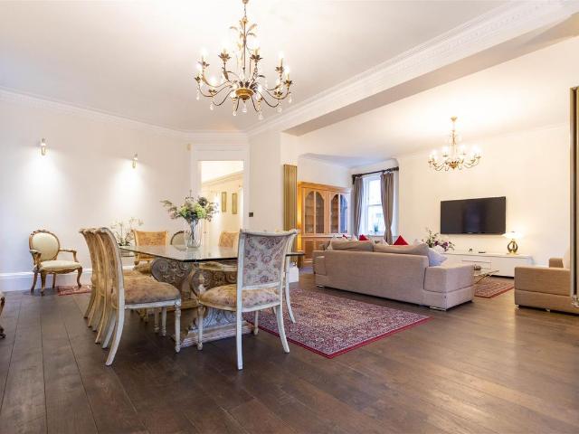 Knightsbridge, London SW1X, 5 bed flat to rent, £10,833 pcm | PrimeLocation