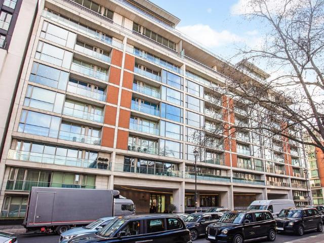 Knightsbridge, London SW7 1 bed apartment to rent £13,000 pcm £3,000 pw