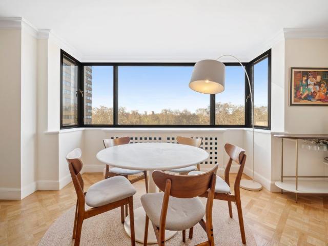 Knightsbridge, London SW7, 2 bed flat to rent, £8,000 pcm | PrimeLocation