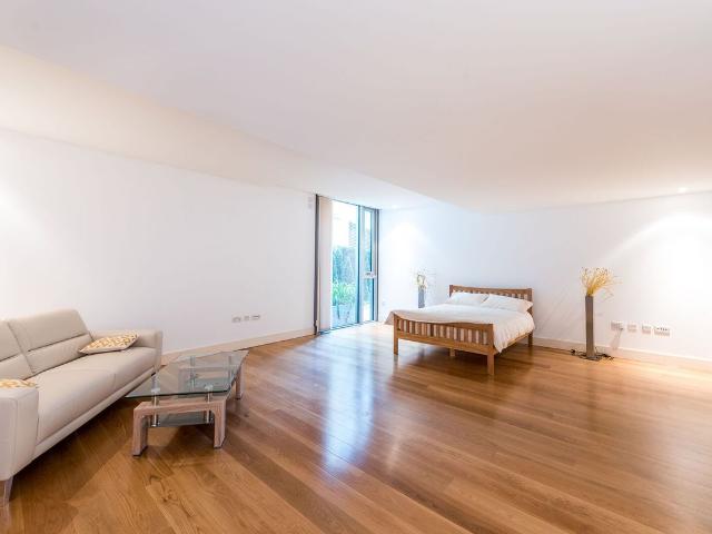 Knightsbridge, London SW7, Studio to rent, £4,984 pcm | PrimeLocation