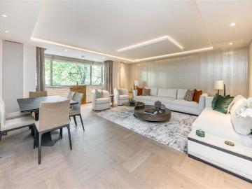 Knightsbridge, SW7, London
