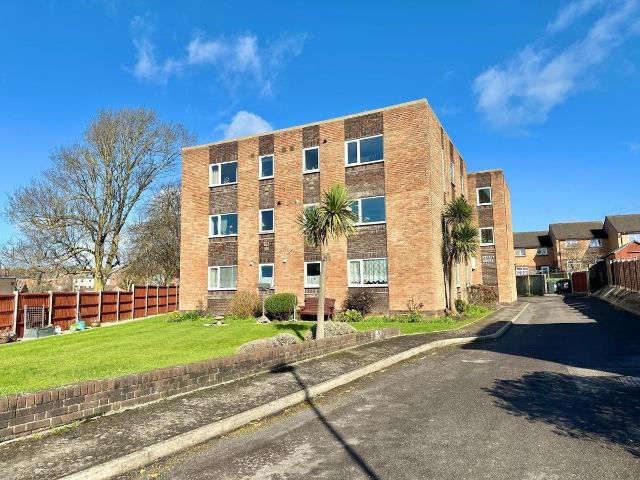 Knightsdale Road, Weymouth DT4, 2 bed flat to rent, £1,150 pcm | PrimeLocation