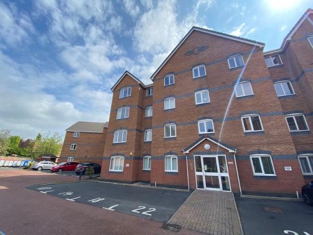 Knightswood Court, Allerton, Liverpool L18, 2 bed flat to rent, £850 pcm | PrimeLocation