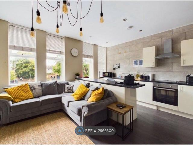 Knutsford Road, Wirral CH46, 3 bed flat to rent, £900 pcm | PrimeLocation
