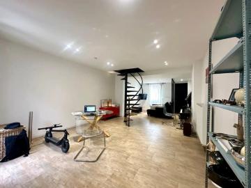 Knusse rijwoning op toplocatie