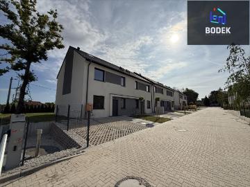 Nowoczesny dom w Księginicach, 4 pokoje, gotowy do wykończenia