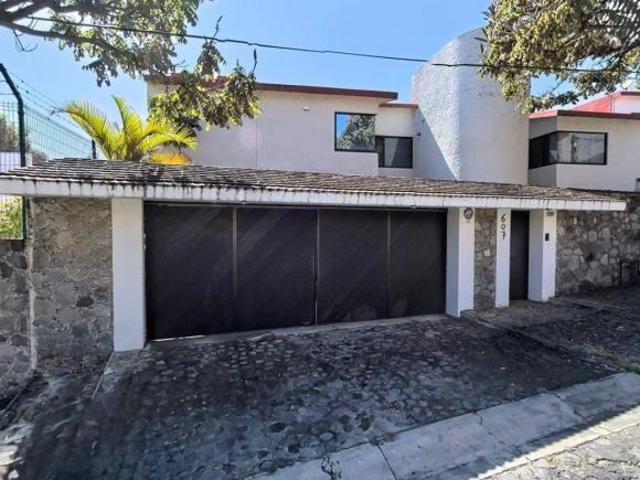 KP LINDA CASA EN VENTA UBICADA EN CUERNAVAC, MORELOS