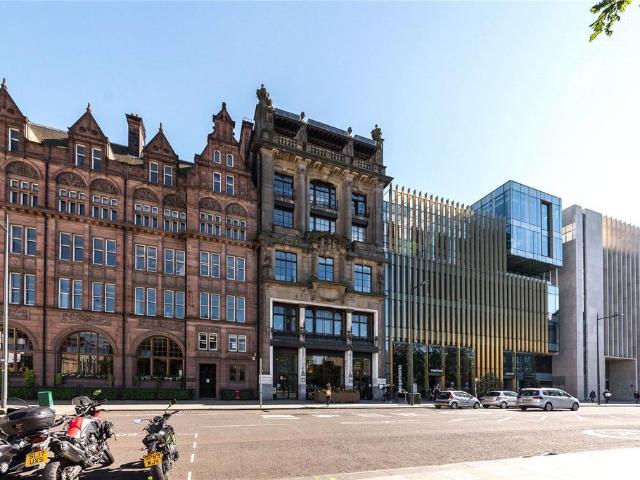 KPV LAB, 1 St Andrew Square, City of Edinburgh, EH2 2BD, United Kingdom | 2 bed apartment for rent #132993209 | Rentberry