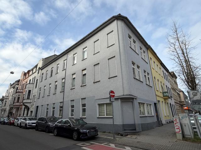 KR: 6 PARTEIENHAUS MIT MIETSTEIGERUNGSPOTENZIAL ZU KAUFEN