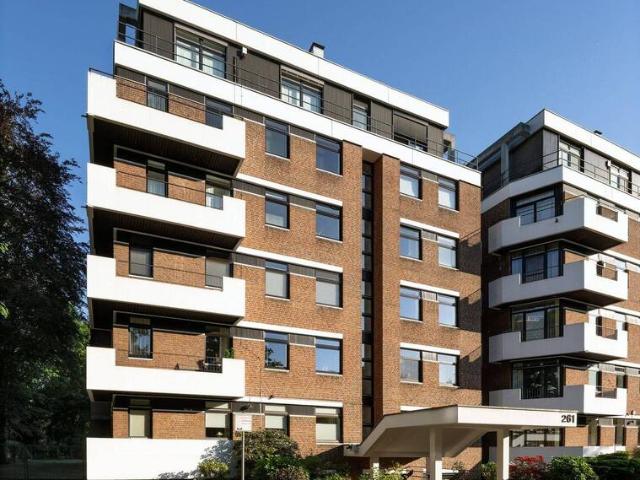# KR Bockum: Ruhige Lage in zweiter Reihe. Gr. 2 3 Zi.Whg.+Aufzug+gr. Balkon+TG