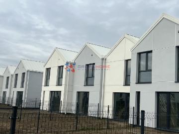 Dom szeregowy z ogrodem, blisko lasu, stan deweloperski