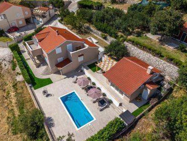KROATIEN, DALMATIEN, Luxusvilla mit Pool & Meerblick – Traumdomizil & Top Investment