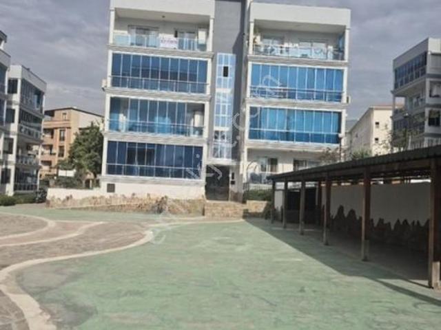 Krokiden 145 Metre 3+1 Havuzlu Guvenlikli Sitede Kıralık