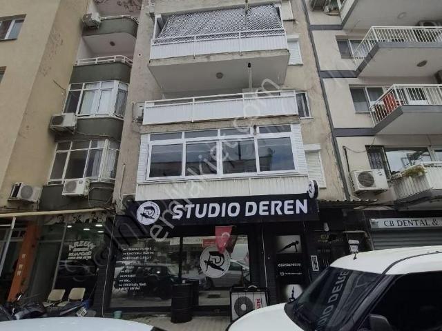 Krokiden Bölge Metro Yakını Satılık Temiz 2+1 Daire