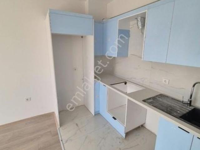 Krokiden Özkanlarda Satılık 2+1 Ebeveyn Banyolu Tertemiz Ara Kat