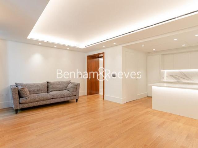 Krokodilos, 28A Kensington Church Street, London, W8 4EP, United Kingdom | 1 bed apartment for rent #131101437 | Rentberry