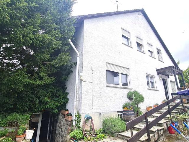 Kronberg Oberhöchstadt: Großzügiges Haus für Familie, Mehrgenerationen oder Kapitalanleger