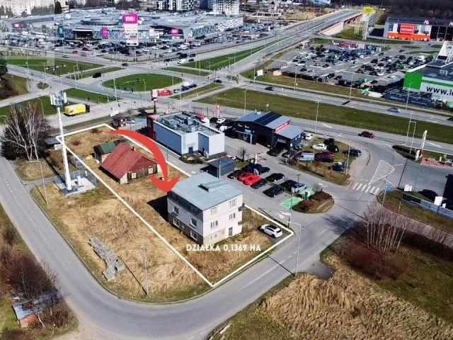 Krosno, działka 1369 m2 z domem i potencjałem inwestycyjnym
