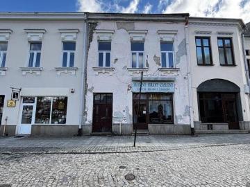 Kamienica na Rynku z potencjałem inwestycyjnym i historycznym
