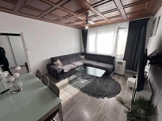 Krausegasse: 2,5 Zimmer Wohnung