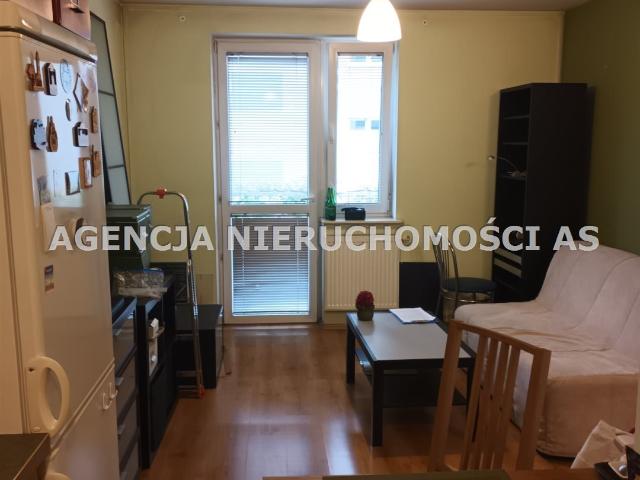 Polecam jasną kawalerkę 25,4 m² z możliwością aranżacji