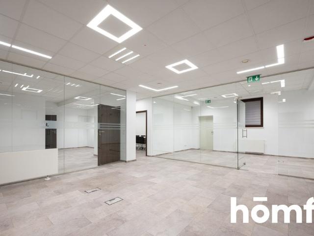 Przestronny lokal usługowy 180m² z dwoma wejściami polecam