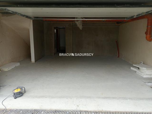 Kraków M. Skotniki, Kozienicka