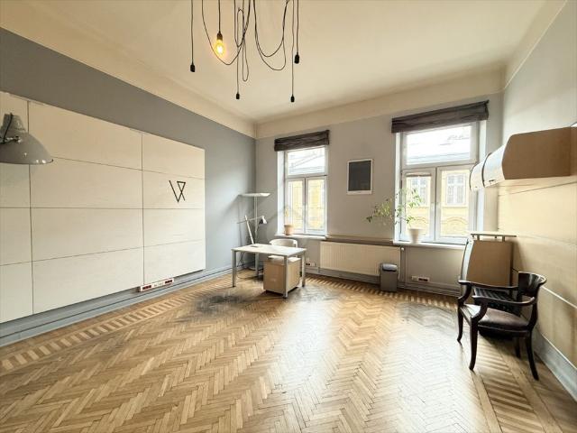 Lokal biurowy 135 m² w centrum Kazimierza, w pełni wyposażony