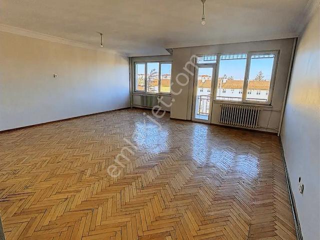 Krc İnşaattan Akarbaşı Mahallesinde Kiralık 3+1 Daire
