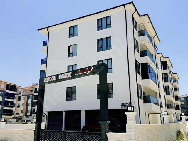 Krc lıfe site içerisinde kiralık özel garajlı lüx 3+1