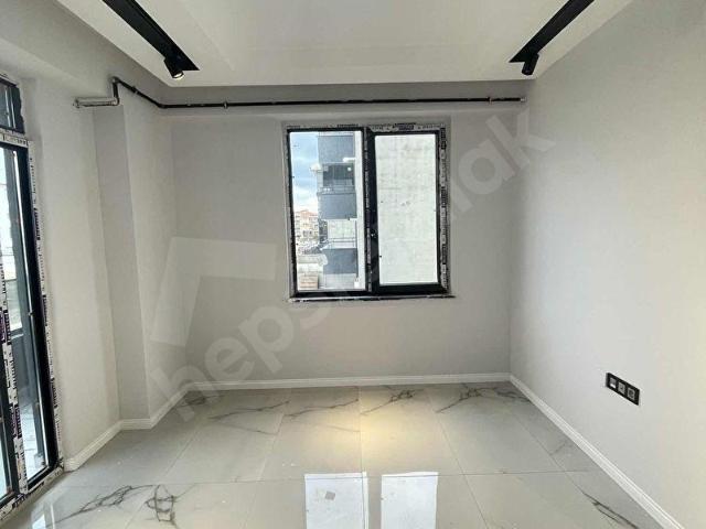 KRC LİFE ŞEHİR HASTANESİ YAKINI SATILIK 2+0 DAİRE